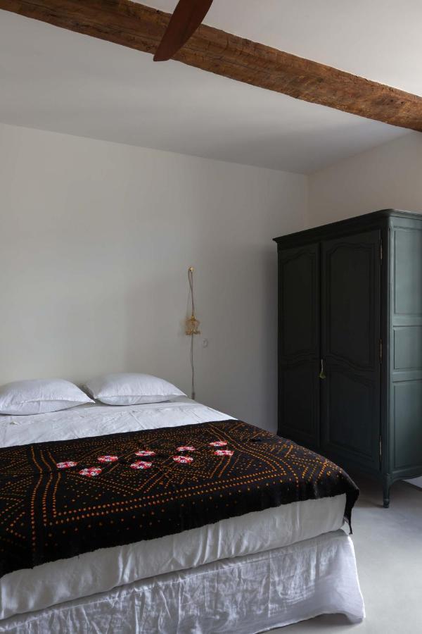 La Perroya Otel Visan Dış mekan fotoğraf