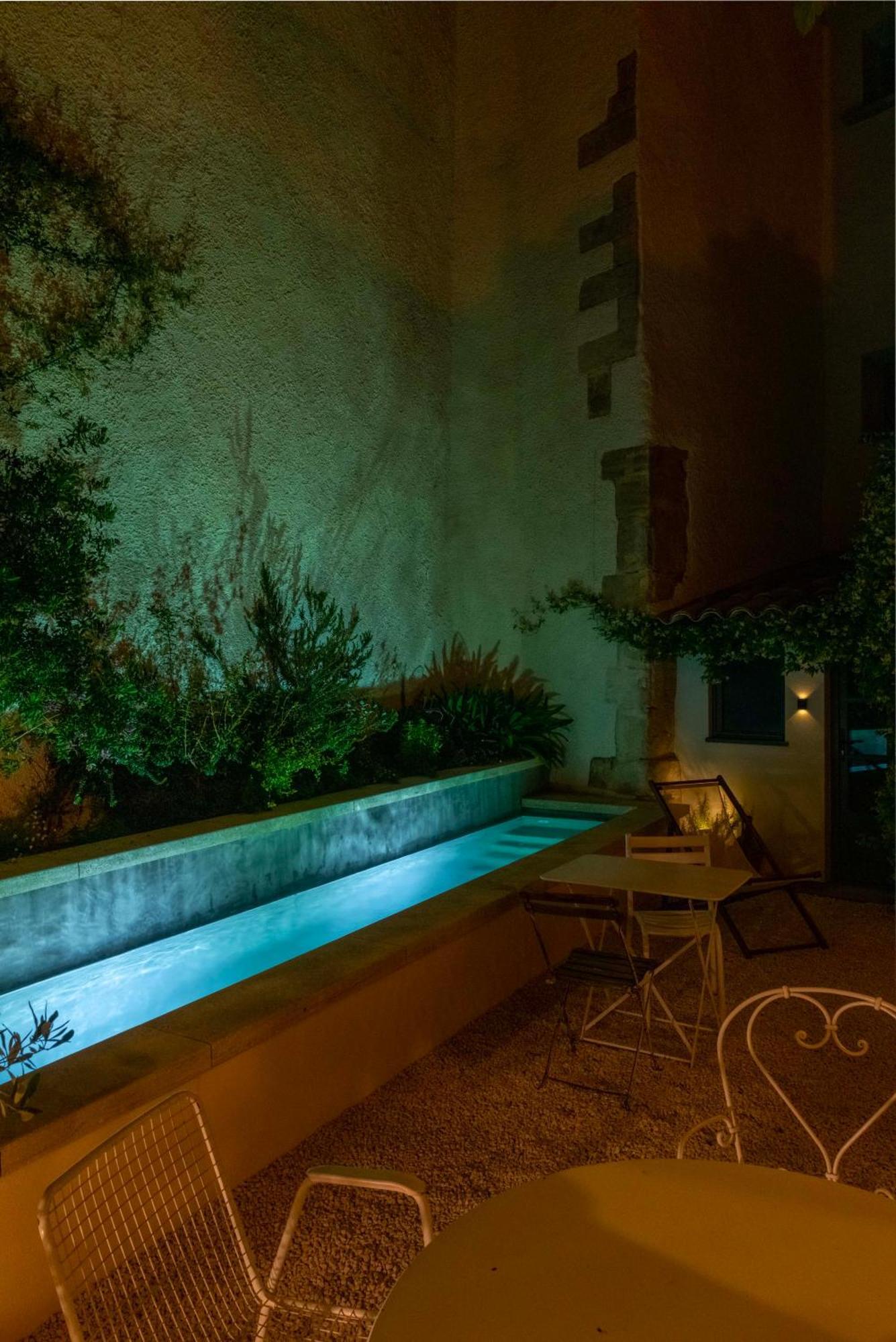 La Perroya Otel Visan Dış mekan fotoğraf