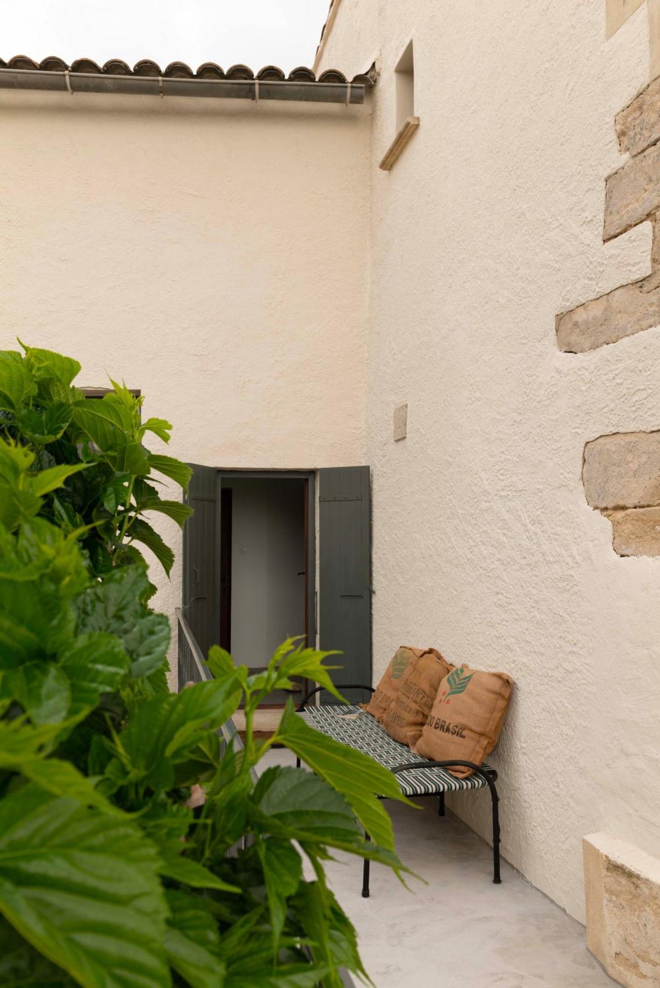 La Perroya Otel Visan Dış mekan fotoğraf